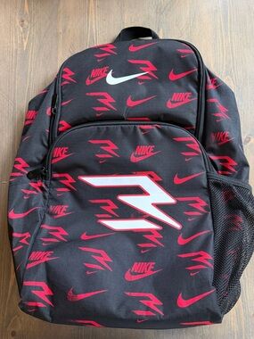 nike backpack with a red swoosh Futura X 3 Brand Daypack – Black/Red - One Size (21L) even with heavy loads NIKE Pink/Red Swoosh RN #56323